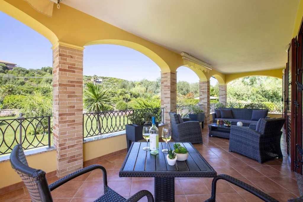 Alghero Villa Mistral Per 7 Persone Terrazza Bbq Ac Wifi מראה חיצוני תמונה
