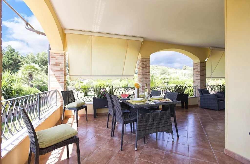 Alghero Villa Mistral Per 7 Persone Terrazza Bbq Ac Wifi מראה חיצוני תמונה