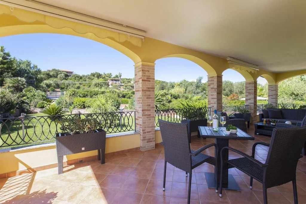 Alghero Villa Mistral Per 7 Persone Terrazza Bbq Ac Wifi מראה חיצוני תמונה