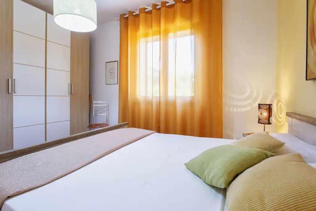 Alghero Villa Mistral Per 7 Persone Terrazza Bbq Ac Wifi מראה חיצוני תמונה
