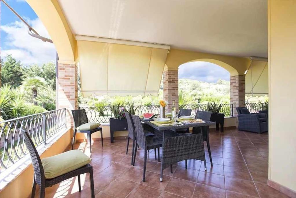 Alghero Villa Mistral Per 7 Persone Terrazza Bbq Ac Wifi מראה חיצוני תמונה